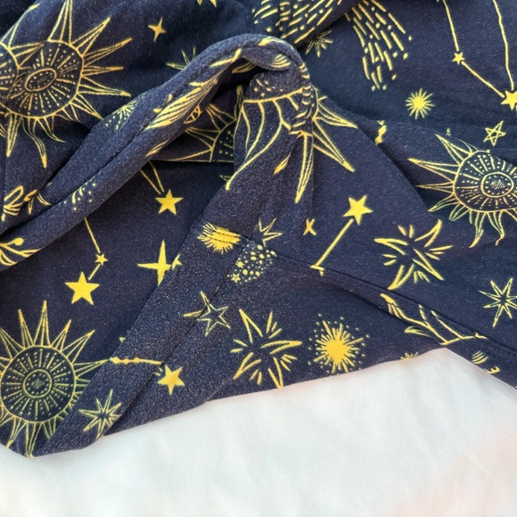 LuLaRoe TC Tall Curvy Sun & Stars Celestial Leggings - Navy and Gold - Picture 3 of 6
